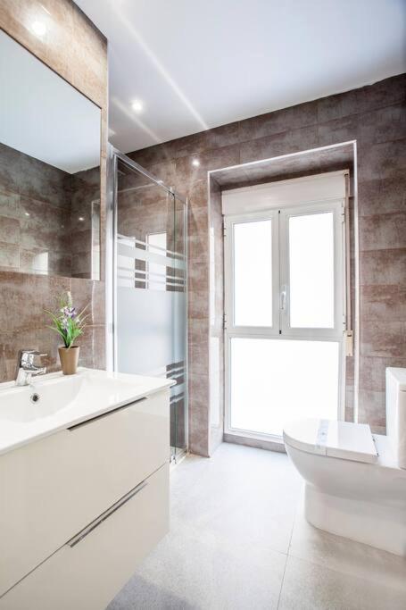 Design & Stylish House In The Center Of Valenza